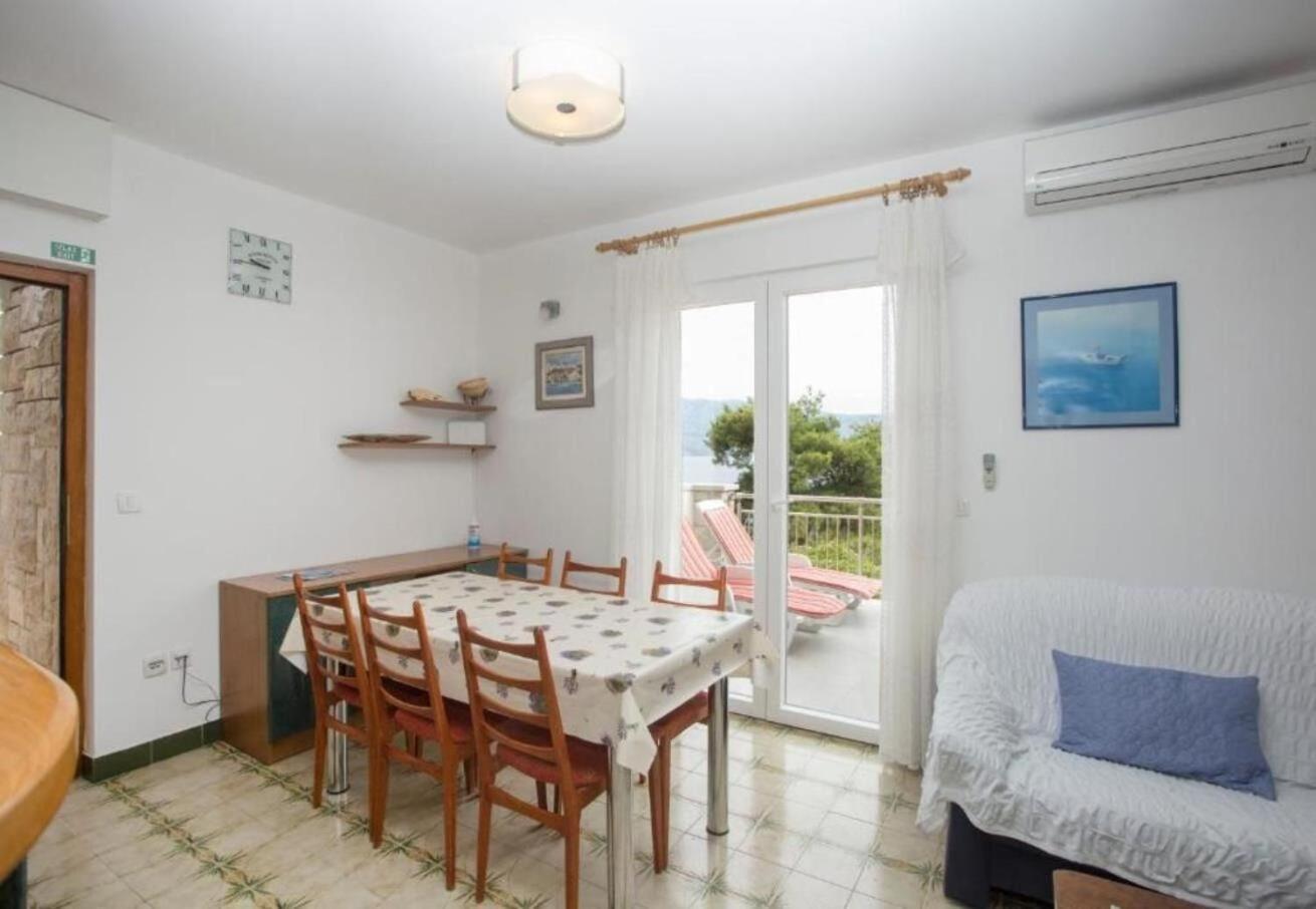 Apartments Damir - 80 M From Beach Postira Kültér fotó